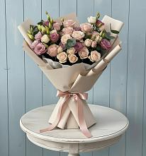 Букет цветов из:  Розы и Лизиантусы в Каргалинской