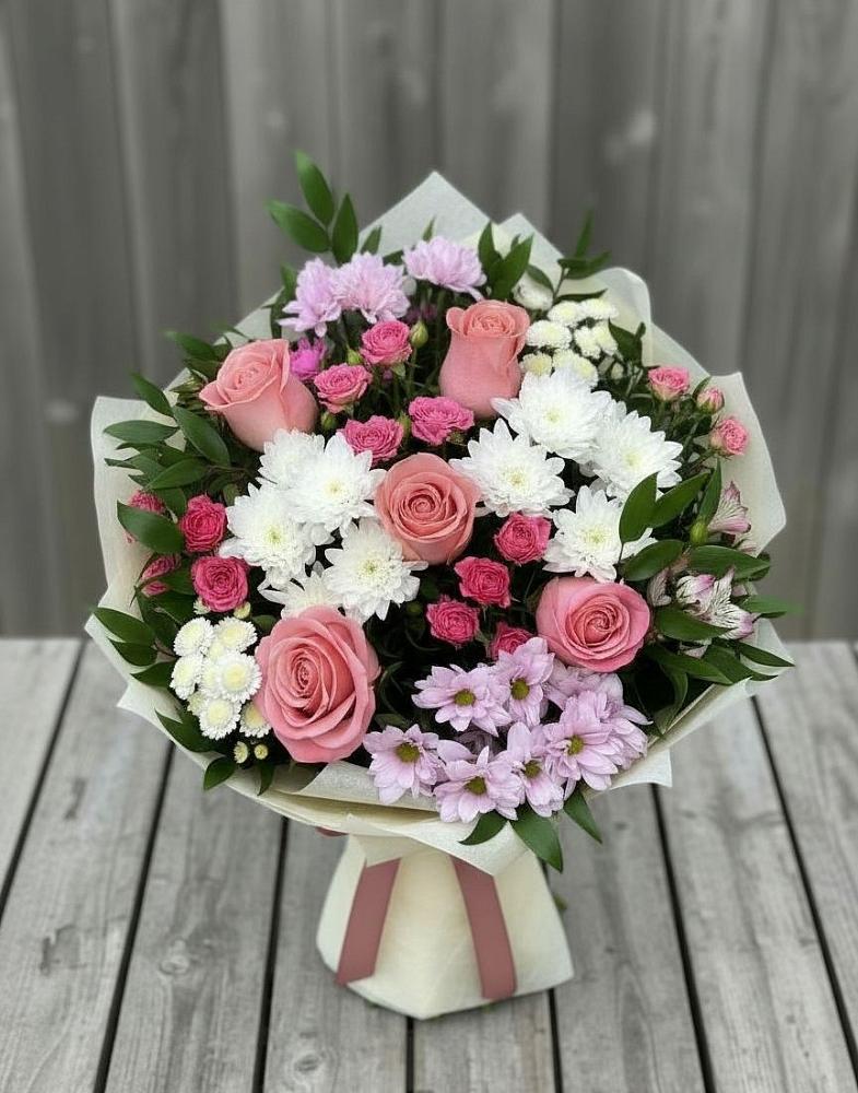 Букет цветов из: Альстромерии, Гвоздики, Розы и Хризантемы в Каргалинской