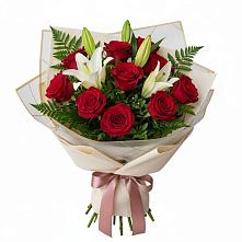 Букет цветов из:  Лилии и Розы в Каргалинской