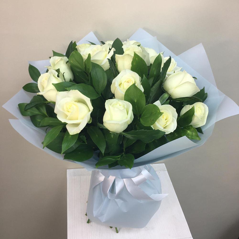 Букет 15 Белых роз Проуд в Каргалинской