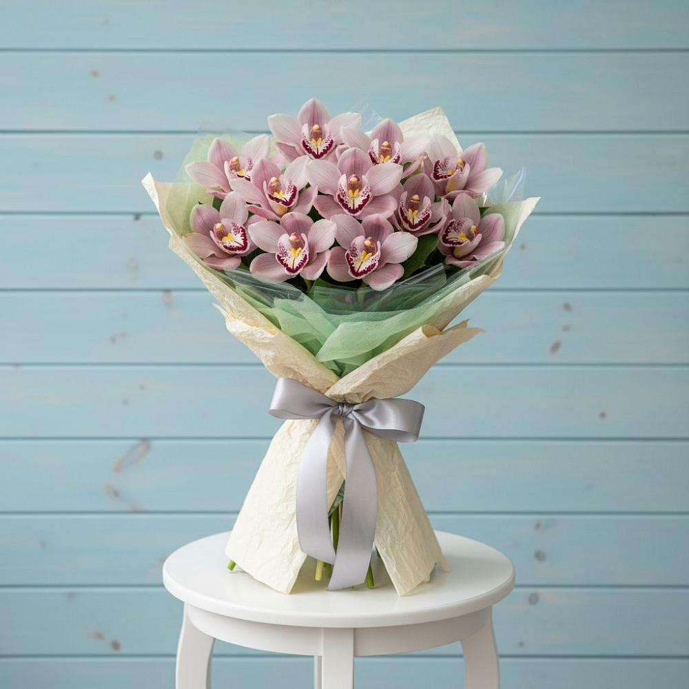 Букет цветов из: Орхидеи и Розы в Каргалинской