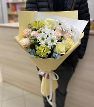 Букет цветов из:  Альстромерии, Розы и Хризантемы в Каргалинской