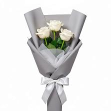 Букет 3 белые розы в Каргалинской