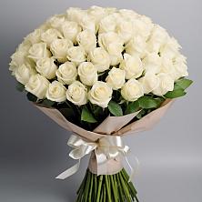 Букет 101 беля роза Белоснежка в Каргалинской